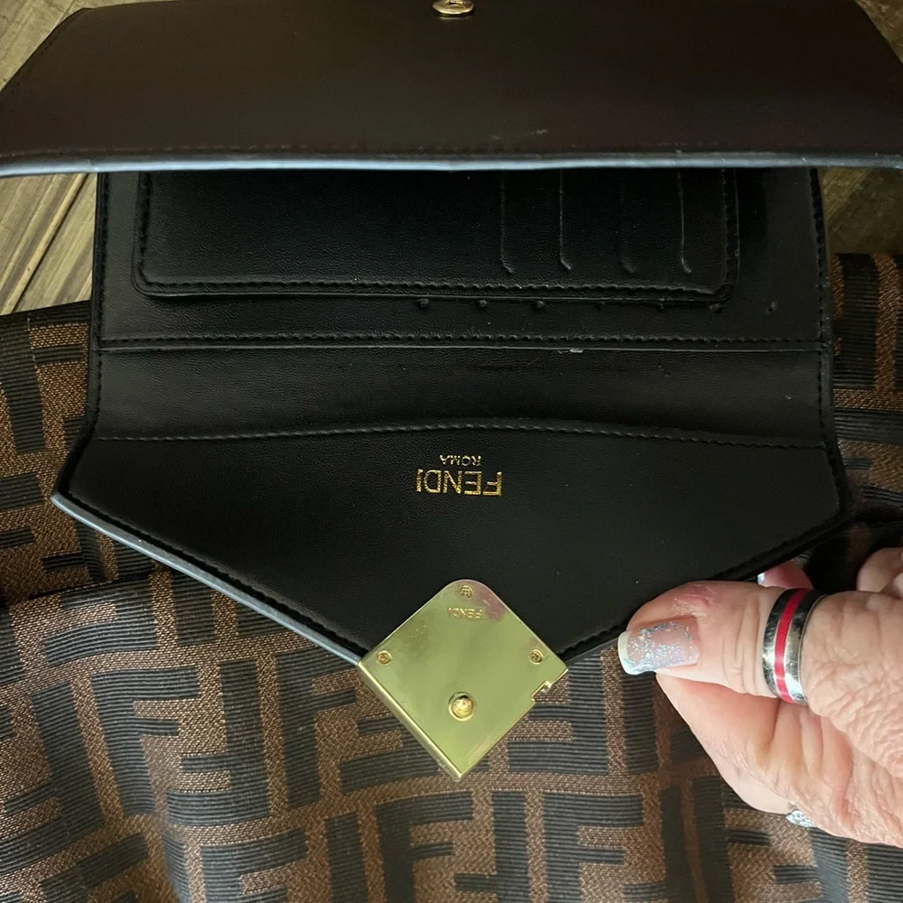 Fendi Two piece bundle wallet and bag and they are GORGEOUSSSS - Picture 3 of 16